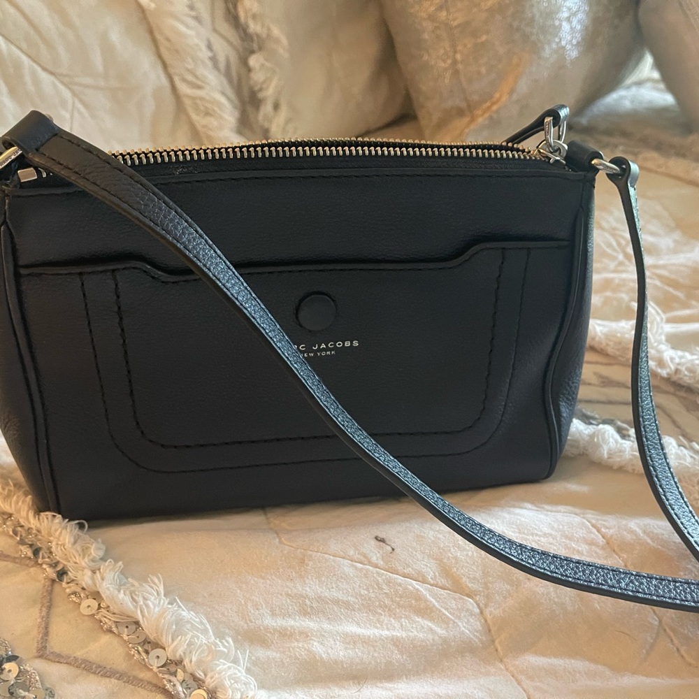 Marc Jacobs navy leather crossbody bag